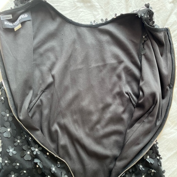 KARL LAGERFELD Paris Women’s Lace 3D Flower Appliques Sleeveless Shift Dress 🖤 - Picture 10 of 17